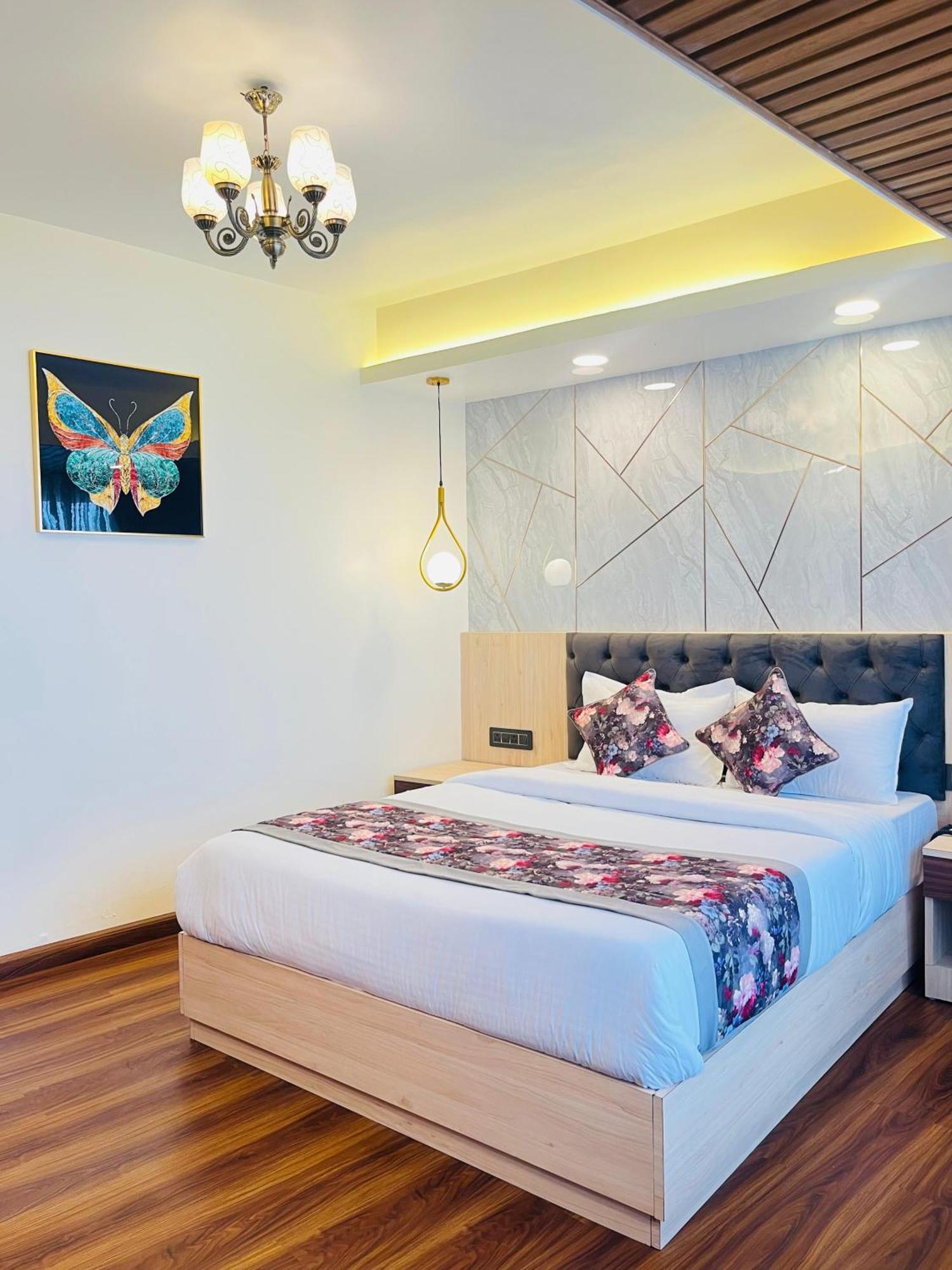 Hotel Broadway Boutique Mall Road Darjeeling - A Luxury Collection - Best Seller Exterior photo