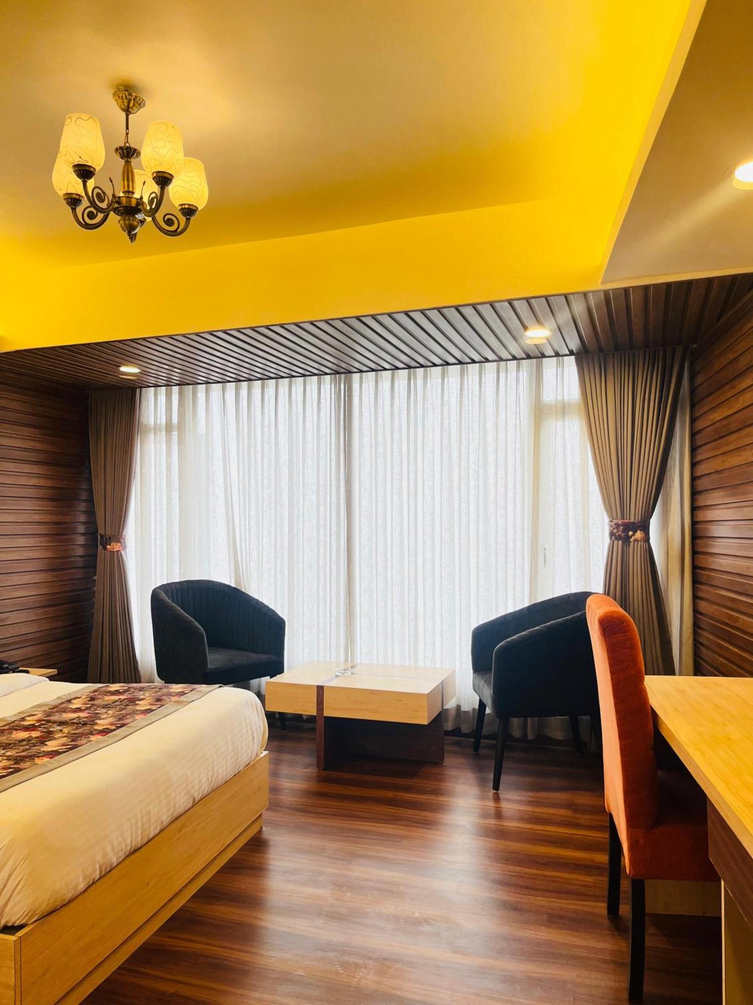 Hotel Broadway Boutique Mall Road Darjeeling - A Luxury Collection - Best Seller Exterior photo